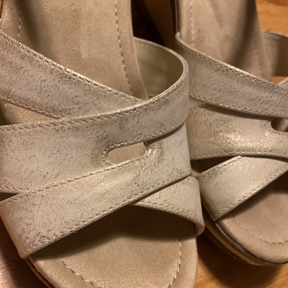 Wedges - Picture 5 of 5